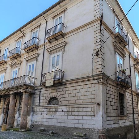Dimora Storica Giostra Vecchia - Palazzo Grisolia 1809 Cosenza Exteriör bild